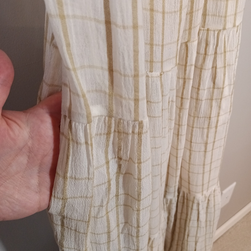 Elegant Cream Plaid Maxi Dress - Picture 8 of 14
